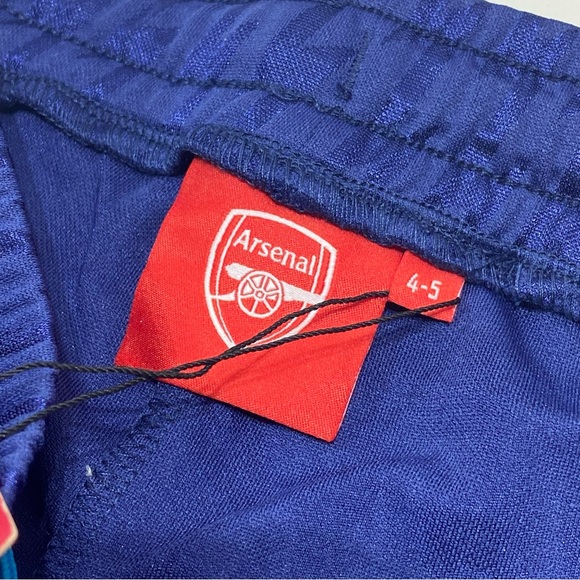NEW - Arsenal Kids - Chevron Shorts - Blue - Size 4-5 - Picture 4 of 6